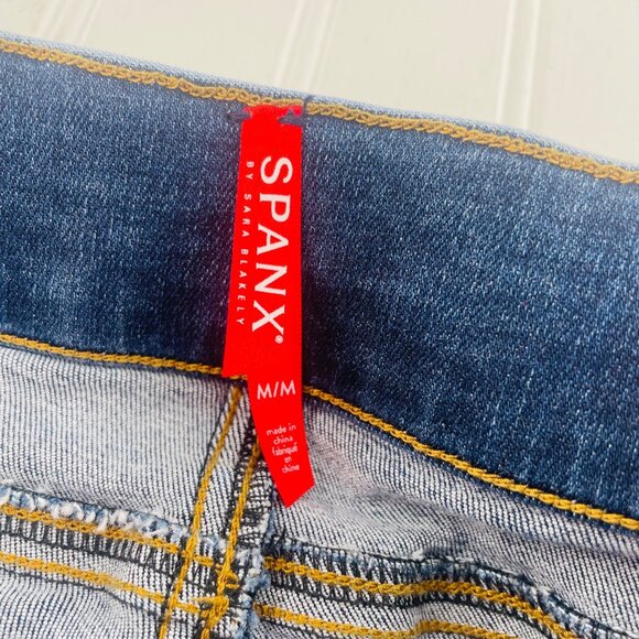 Spanx By Sara Blakely Women's Medium Distressed Skinny Jeans - Picture 2 of 7